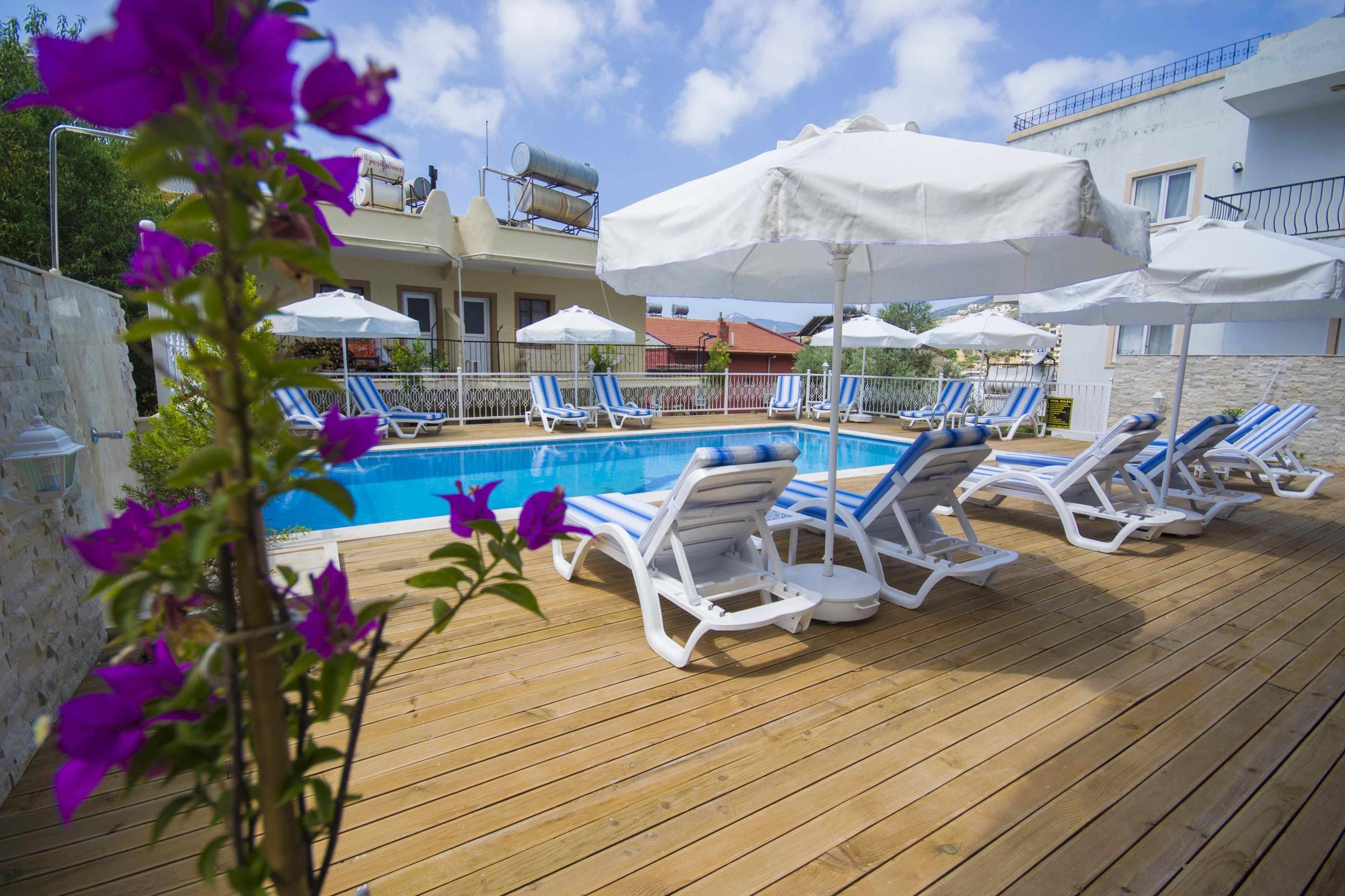 Kelebek Studio Apartments Kalkan Luaran gambar