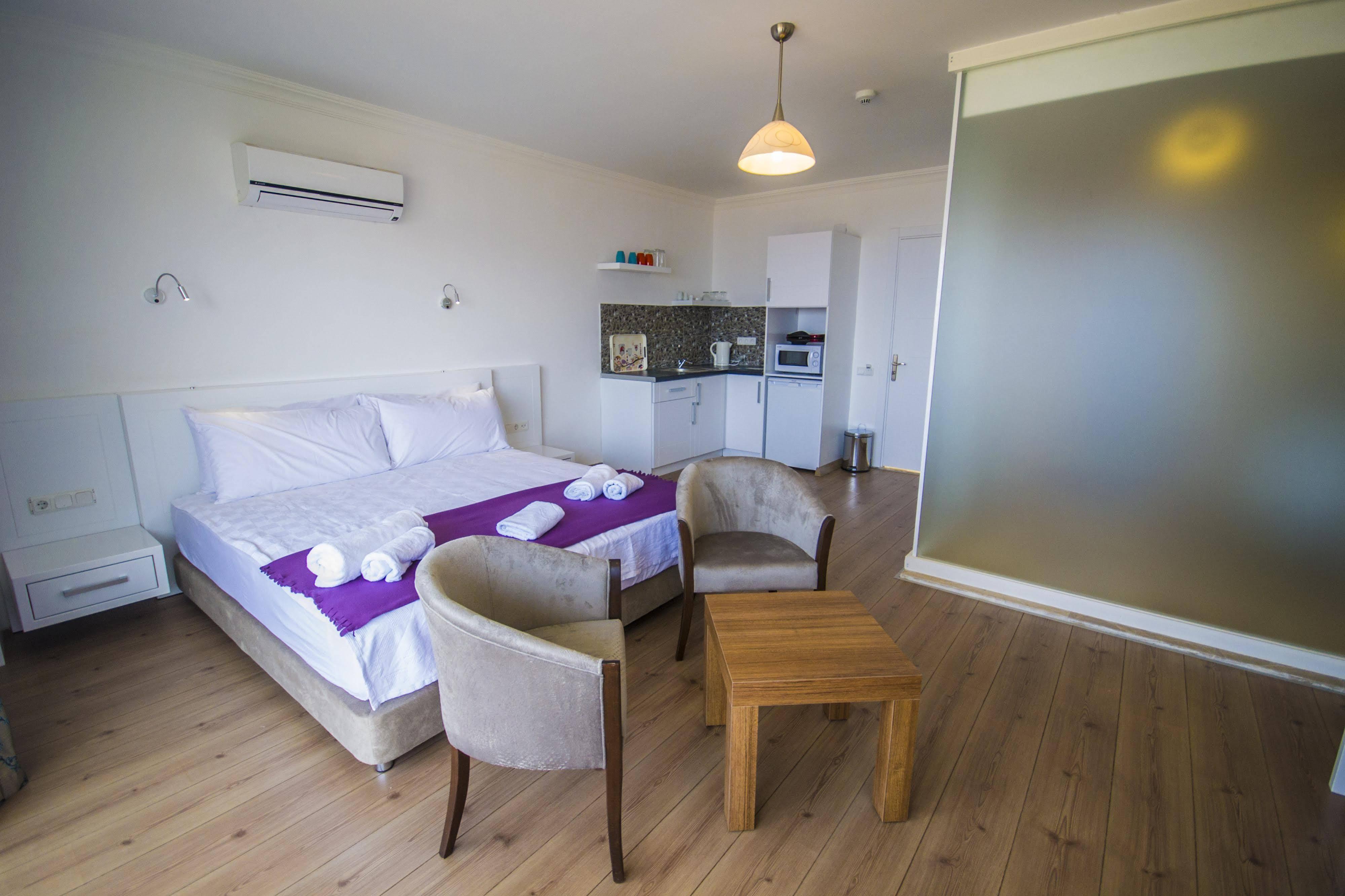 Kelebek Studio Apartments Kalkan Luaran gambar