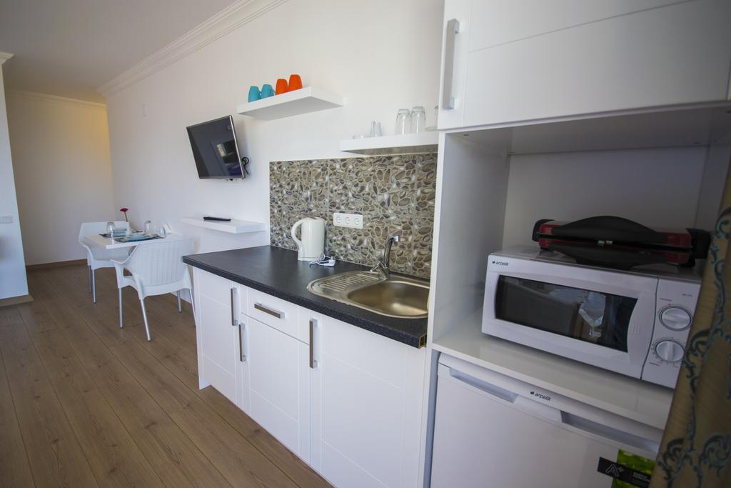 Kelebek Studio Apartments Kalkan Luaran gambar